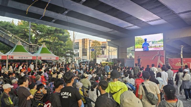 241014 가을감성 만끽, 시민 건강 충전! 포항그린웨이 도시숲 걷기대회 개최2.jpg