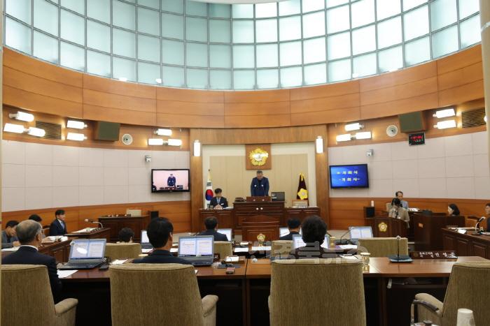 [크기변환]1. 봉화군의회, 제267회 임시회 개회.jpg