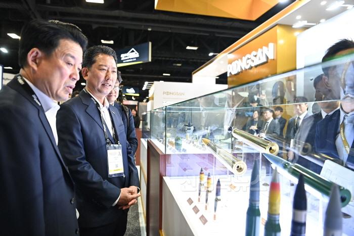 [크기변환][반도체방산과]AUSA 박람회(풍산 방문).jpg