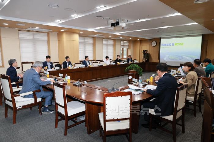 [크기변환]2024 10 21 빅데이터로 본 예천 관광 용역최종보고회(문화관광과)87.JPG