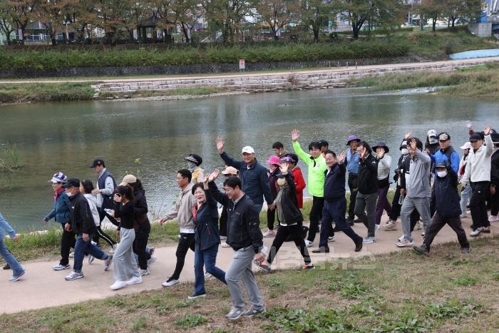 [크기변환](상주시 새마을체육과)상주시민건강걷기대회 개최 (1).JPG