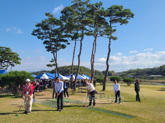 [크기변환](예천군)제5회 경상북도 파크골프 지도자 대회, 제7회 예천군수기 한마음 파크골프 대회 (2).jpg