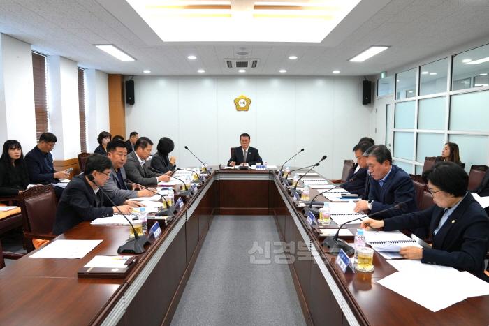 [크기변환]11월 5일 정례간담회.JPG