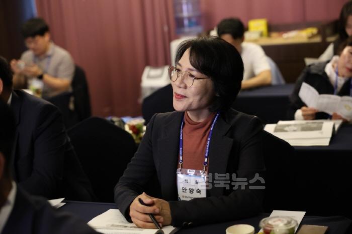 [크기변환](예천군)의회 제2차 정례회 대비 하반기 의정연수 (2).jpg