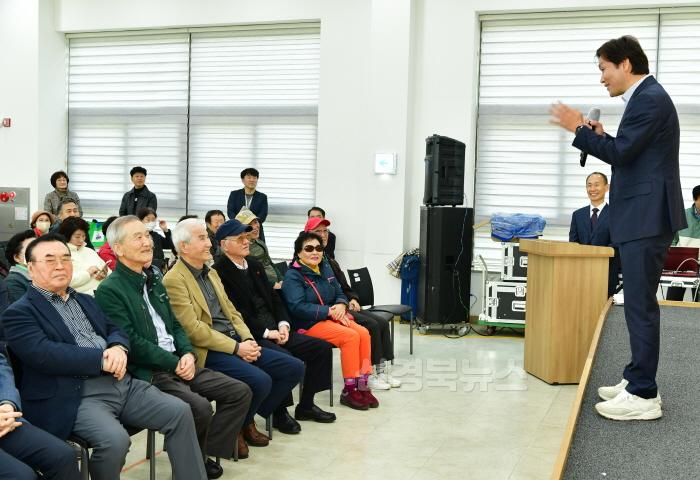 [크기변환]［경산시 보도자료］경산시노인종합복지관 어르신 축제2.JPG