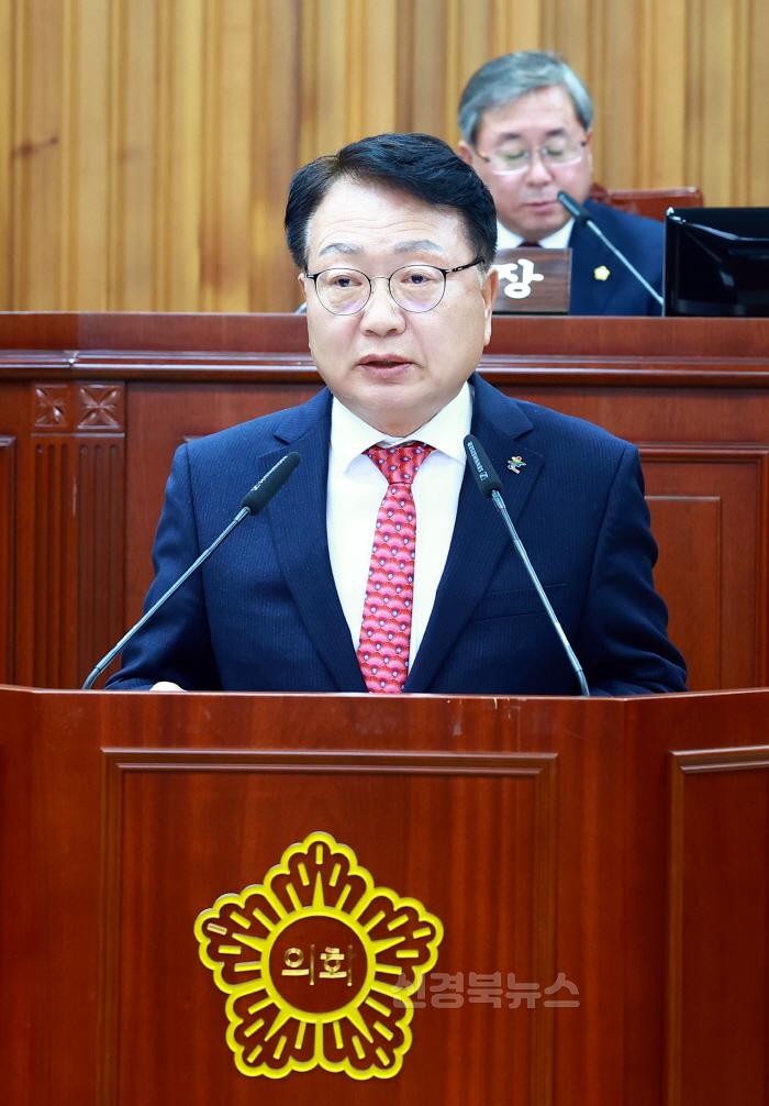 [크기변환]손병복 울진군수  군민 행복을 위한 2025년 군정운영 방향 제시3.JPG