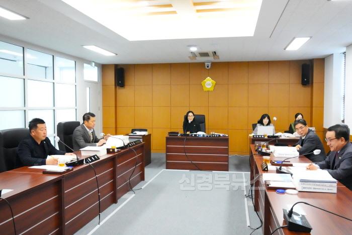 [크기변환]1129 행정문화복지위원회 행정사무감사 사진.JPG