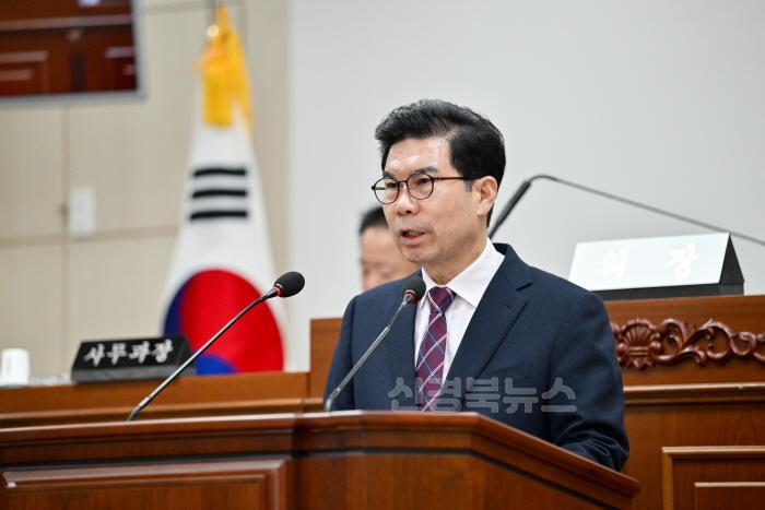 [크기변환]1-1_김광열 영덕군수, 선택과 집중으로 미래 핵심사업 투자.jpg