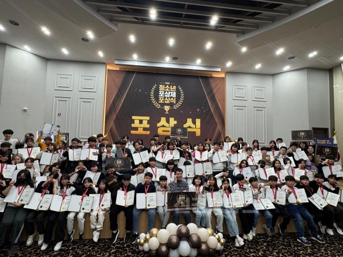 [크기변환]단체사진.jpg