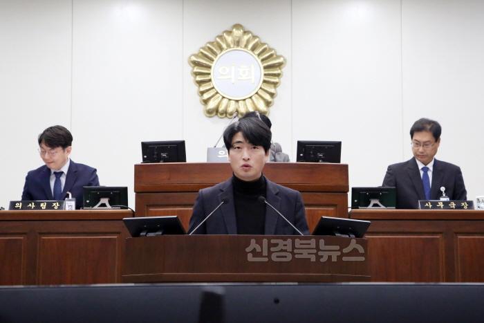 [크기변환]20241209 제306회 정례회 2차 본회의 (13)이창훈.JPG