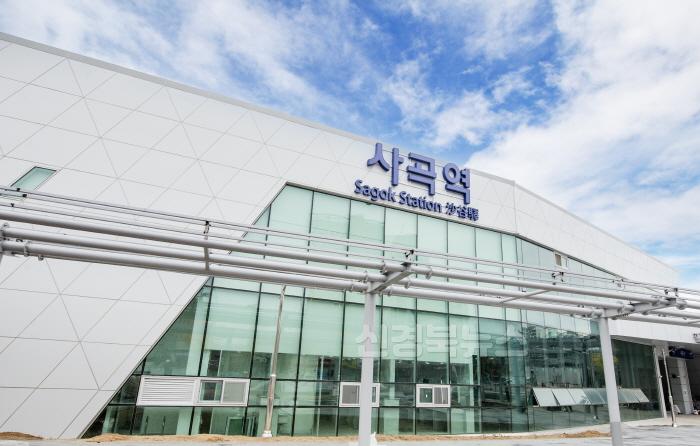 [크기변환][도로철도과]사통팔달 구미시  경북 중서부권 지도를 바꾸다(사곡역).jpg