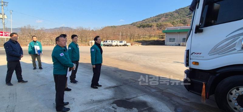 5_김학홍_행정부지사_가축질병_방역현장_방문2.jpg