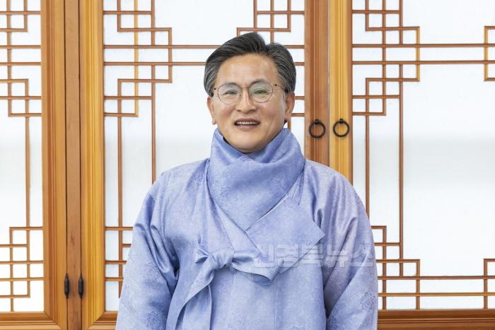 [크기변환]박성만_의장_사진2.jpg