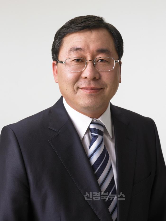 [크기변환]1.울진군의회 김정희 의장.jpg