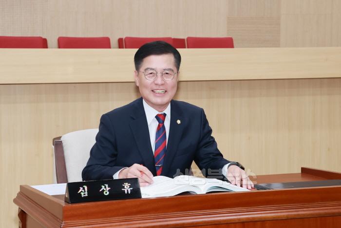 [크기변환](청송군의회)241231보도자료(심상휴 의장, 2025년 신년사) (2).JPG