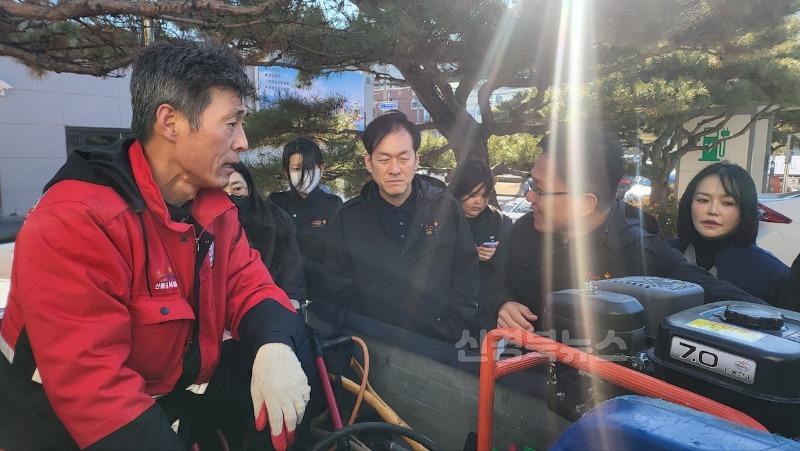 대곡동 산불기계화 진화훈련 실시-대곡동(사진2, 기계화장비 작동방법2).jpg