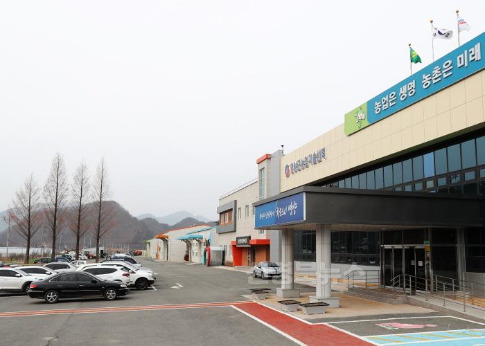 [크기변환]2-2 사진(영양군 농업기술센터 2025년도 임대료 50%감면 연장).jpg
