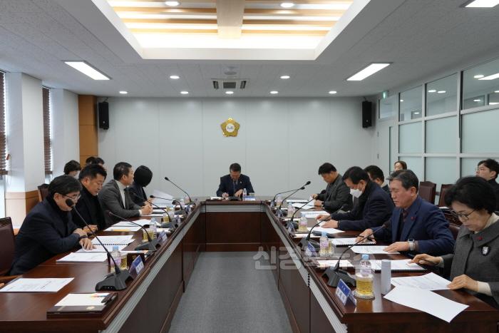 [크기변환]1월 6일 정례간담회 사진.JPG