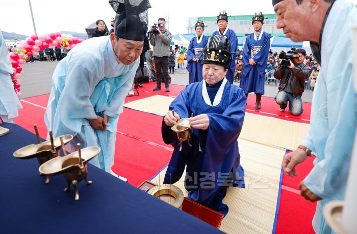 [크기변환]성주군사진(성주참외 월항면에서 올해 첫 출하  명품 과일 시작을 알리다!)-2.jpg