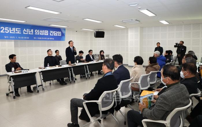 [크기변환]01의성군제공 의성읍 읍면간담회3.jpg