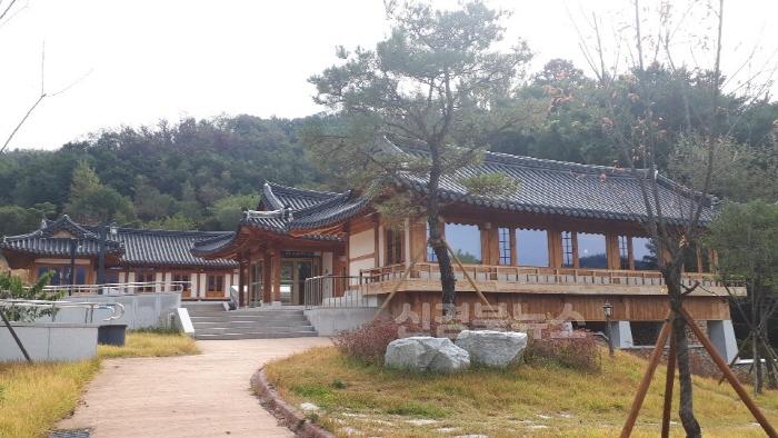[크기변환]영주-1 영주한국효문화진흥원 설맞이 가족체험행사 개최(효문화진흥원 전경).jpg