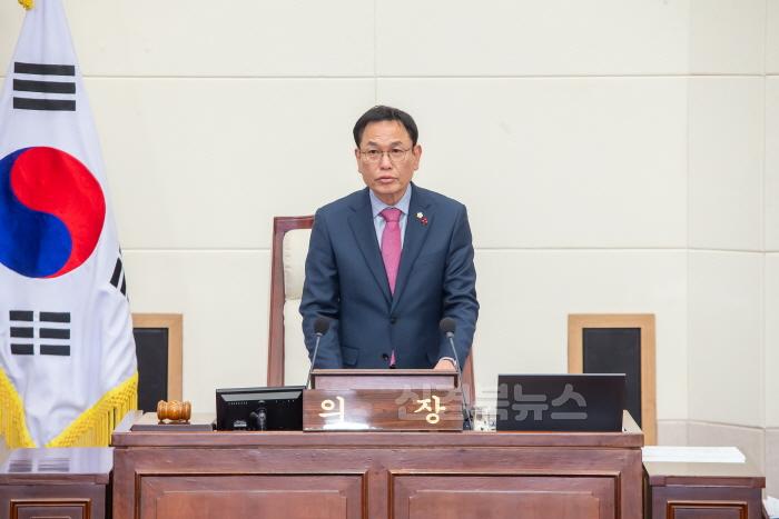 [크기변환]박교상의장(개회사).jpg
