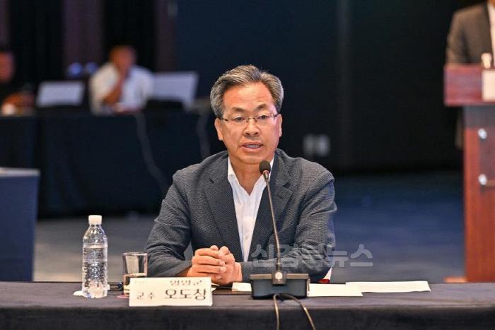 [크기변환]사본 -정기총회 참석(오도창 군수).jpg