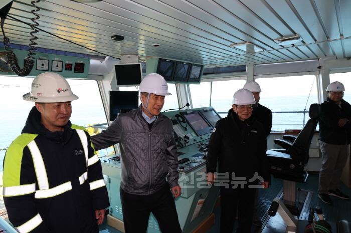 [크기변환]250117 포항 영일만항, 대왕고래 프로젝트 보조항만 포문 열었다2.jpg
