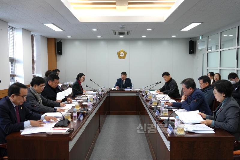 0120 정례간담회 사진.JPG
