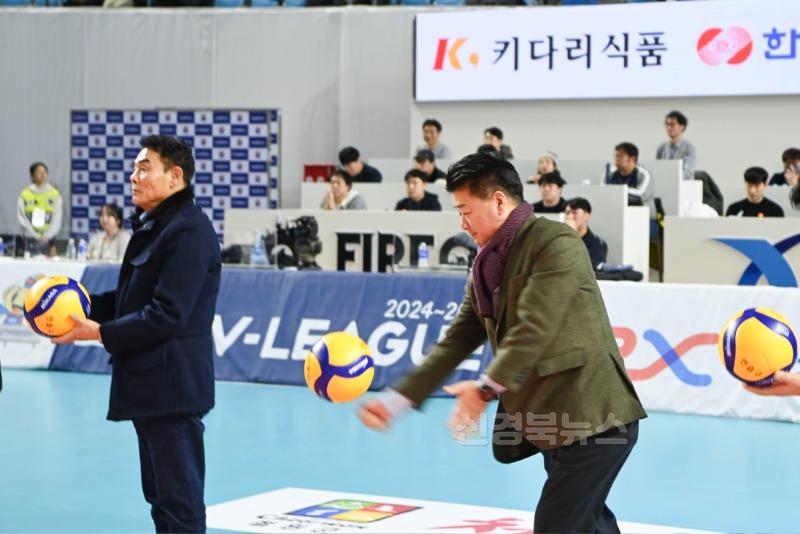 2025-01-28 하이패스 배구단 홈경기 김천시의회의날DSC_4248_1.jpg
