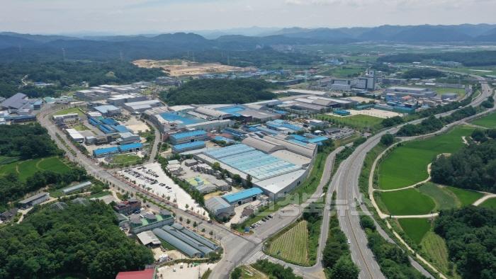 [크기변환]0202 안동시  투자와 일자리가 넘치는 친환경 기업도시 도약에 박차 (1).JPG