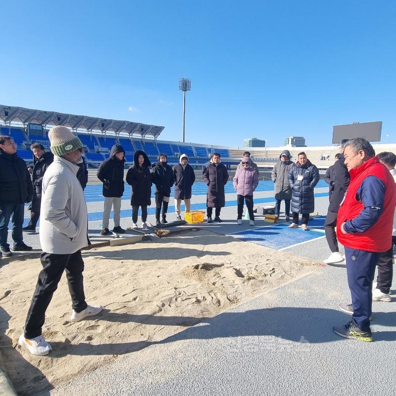 [아시아육상추진단]구미시  완벽한 심판 운영으로 2025 구미 아시아육상경기선수권대회 '레전드 대회' 만든다2.jpg