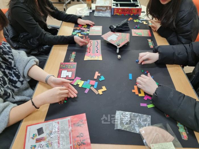 [크기변환]1-1. 0211 문경시 사진자료(문경시학교밖청소년지원센터 꿈드림 동아리 운영) - 여성청소년과 2.jpg
