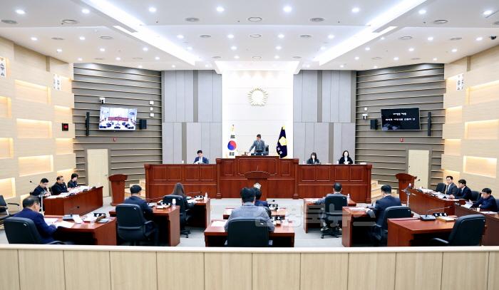 [크기변환]성주군사진(성주군의회 제288회 임시회 개회 올해 의정활동 본격화 )-1.jpg