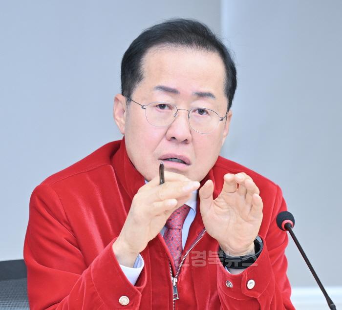 [크기변환][붙임1] 간부회의 3.jpg