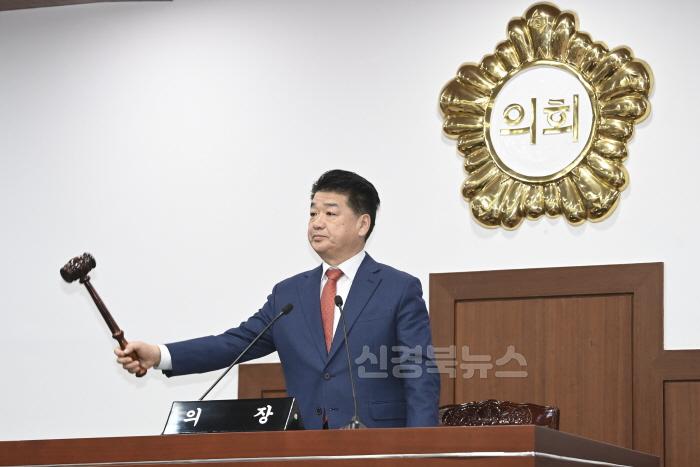 [크기변환]2025-02-18 제249회 임시회 폐회DSC_5790_1.jpg