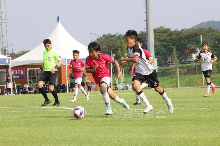 [크기변환]1-1. 경주 유소년 축구 춘계리그 21일 개막_01.JPG