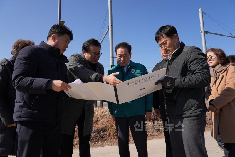 10 [사진] 최기문 영천시장 영천경마공원 건설현장 및 금호 역세권 개발 예정지 방문 (1).jpg