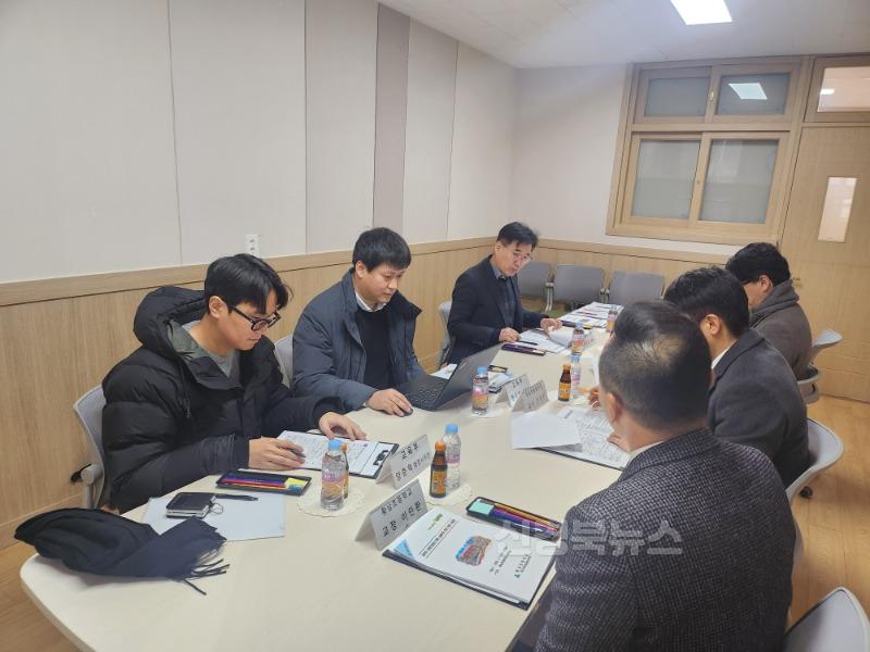 (추가)1.경북교육청, 늘봄학교 안전관리 현장 점검 완료, 학생 안전에 초집중!!(학생, 학부모가 믿고 안심하는 경북형 늘봄학교)(교육부와의 합동점검 모습_경주 황남초등학교)_01.jpg