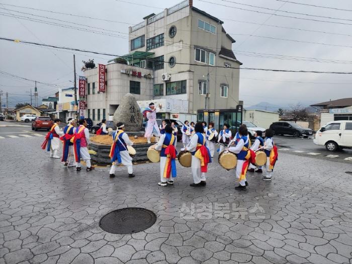 [크기변환]1-2. 내남면 주민 화합공간 조성 막바지.jpeg