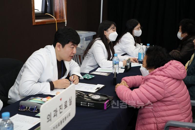 0226 부릉부릉, 안동시 농촌 왕진버스 첫 운행! (3).JPG