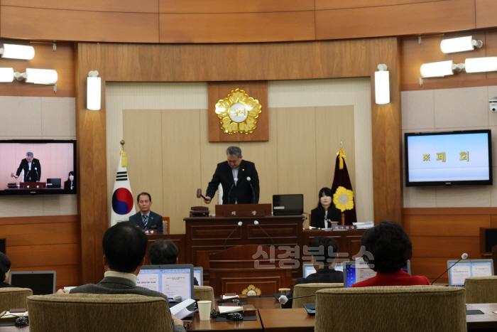 [크기변환]3. 봉화군의회, 제270회 임시회 폐회.JPG