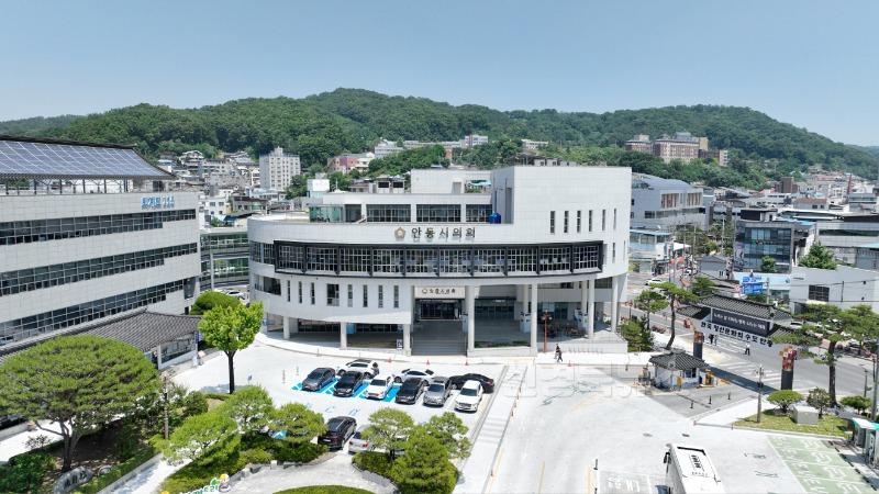의회전경.JPG