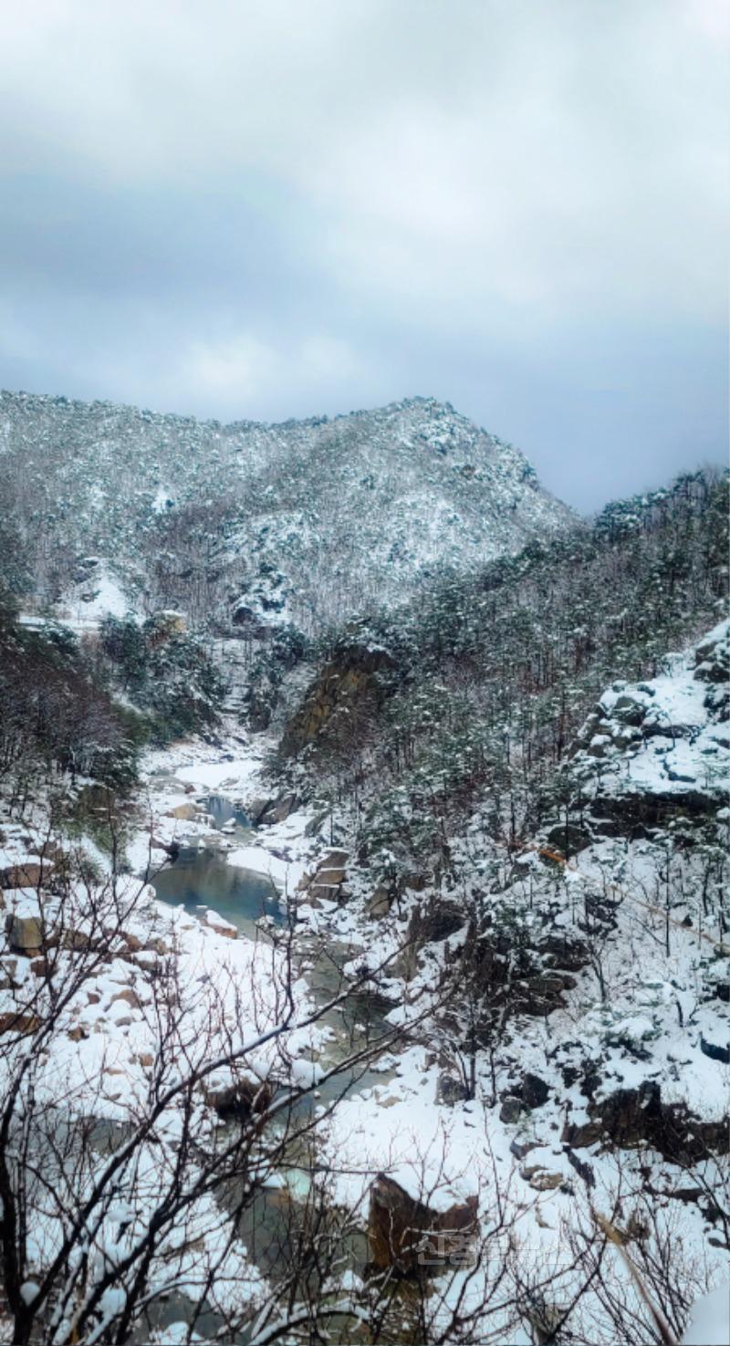 (포토뉴스)불영계곡 설경2.jpg