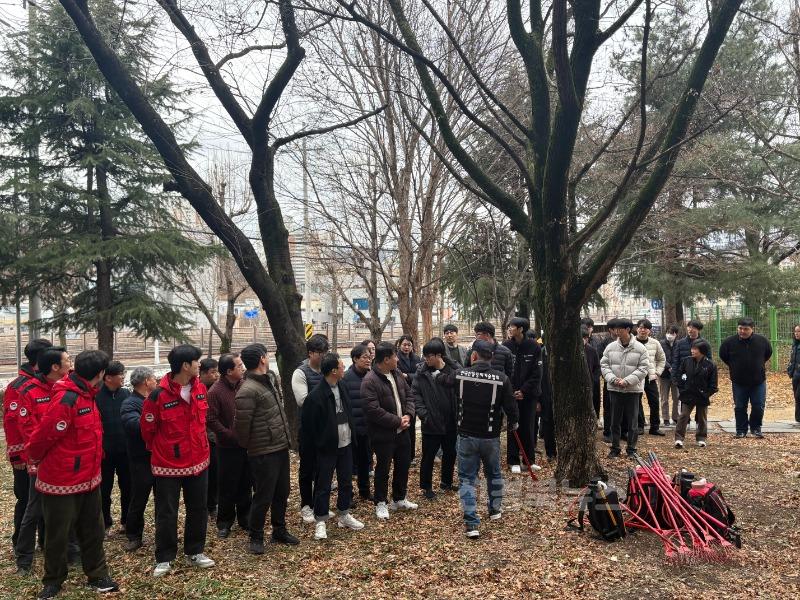 김천시, 일반공무원진화대 산불진화요령 및 안전교육 실시-산림녹지과(사진2).jpg