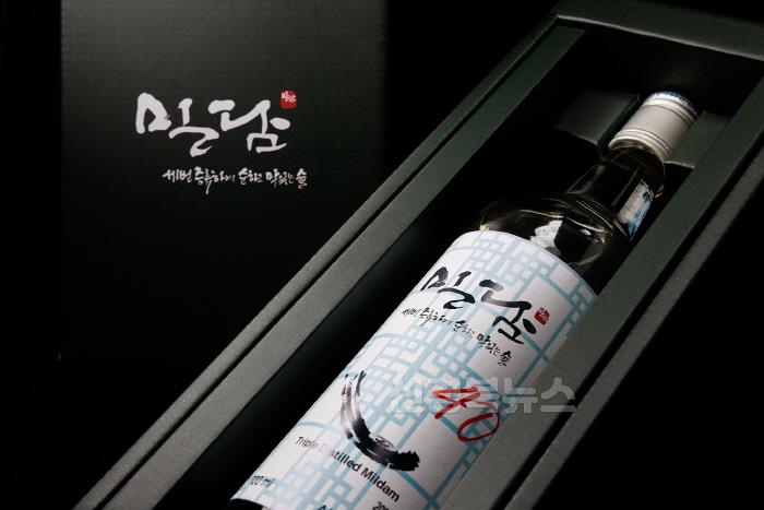 [크기변환]2025 03 07 착한농부 밀담 대한민국 주류대상 수상(농정과)142 복사.jpg