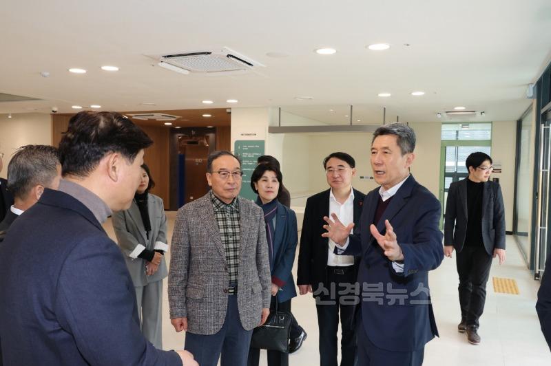250310 포항 시민을 위한 열린 건강·문화 공간 ‘북구보건소’ 신축 현장 점검3.jpg