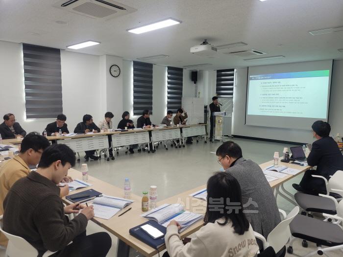 [크기변환]1. 봉화군, 지역활성화 투자펀드 간담회 개최 (2).JPG