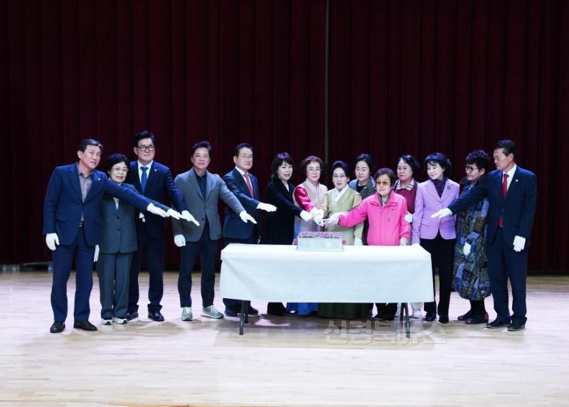 1 [사진] 영천시 여성단체협의회장 이·취임식 개최 (3).jpg