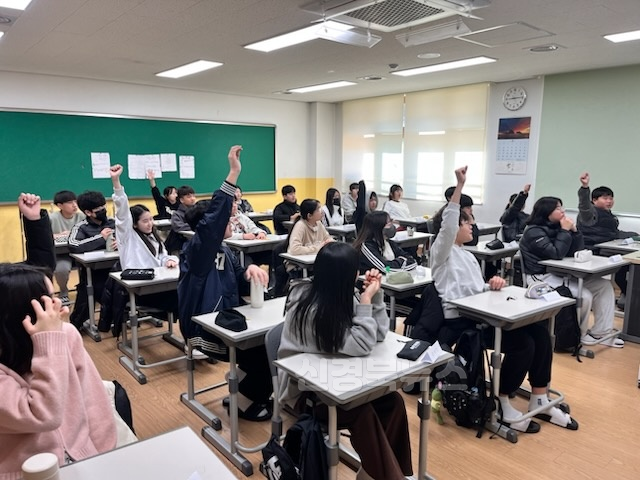 석적중학교_사진1.png